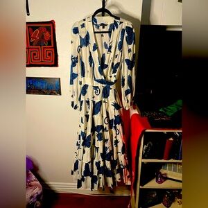 Banana Republic wrap dress. Size:6